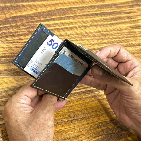 Porta billetes para hombre