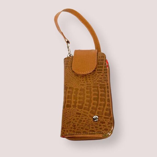Porta celular en cuero para dama