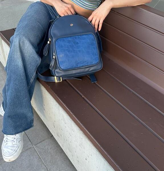 Morral en cuero para dama