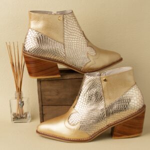 BOTAS EN CUERO PARA DAMA