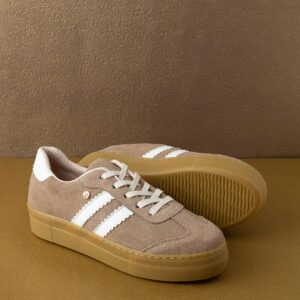 TENIS EN CUERO PARA DAMA